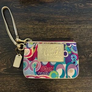 Coach Poppy small wristlet